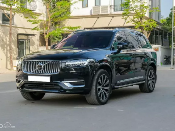 Volvo XC90 T8 Hybrid Recharge AWD 2021 - SUV 7 chỗ mạnh mẽ, tiết kiệm