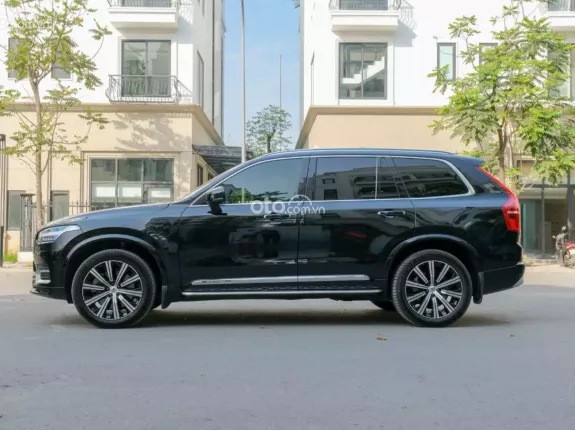 Volvo XC90 T8 Hybrid Recharge AWD 2021 - SUV 7 chỗ mạnh mẽ, tiết kiệm