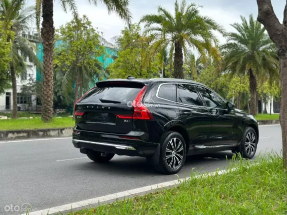 Volvo XC60 B6 AWD Inscription 2022 - Mẫu xe sang trọng dành cho gia đình và doanh nhân