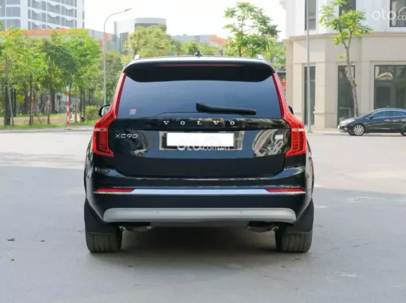 Volvo XC90 T8 Hybrid Recharge AWD 2021 - SUV 7 chỗ mạnh mẽ, tiết kiệm