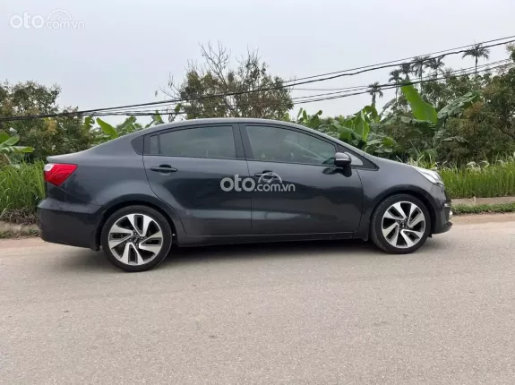 Kia Rio 1.4 AT 2015 - Sedan số tự động đời xe nhập khẩu tên tư nhân biển 30 Xe đẹp tắt nắng, zin về máy số keo chỉ