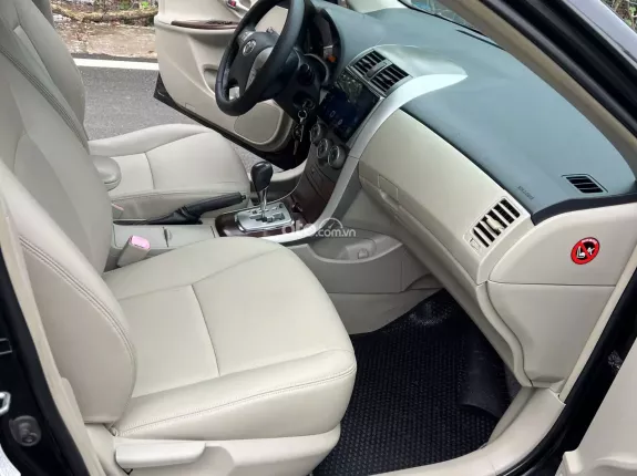 Toyota Corolla Altis 1.8 G 2011 - Phom mới. Xe chất, máy số keo chỉ zin. Nội ngoại thất đẹp. Mọi chức năng hoạt động