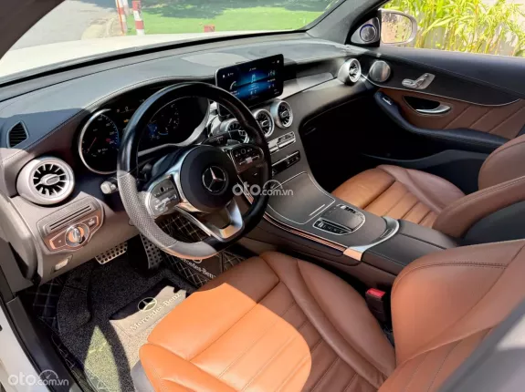 Mercedes-Benz GLC 300 4Matic Coupe 2021 - GLC300 COUPE 2021