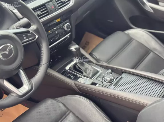 Mazda 6 2.0 Premium 2019 - 1 chủ, 26 ngàn km, siêu lướt, sai tặng xe