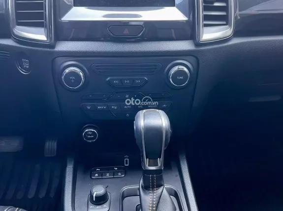 Ford Ranger Wildtrak 4x4 AT 2021 - Xe bán tải đầy đủ phụ kiện, bảo dưỡng định kỳ