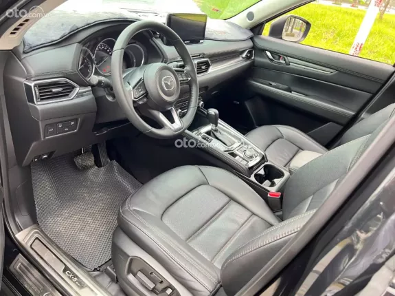 Mazda CX-5 2.0 Luxury 2021 - Một chủ từ mới chạy 5 vạn km. Nội thất rất Mới