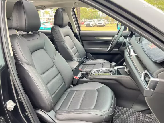 Mazda CX-5 2.0 Luxury 2021 - Một chủ từ mới chạy 5 vạn km. Nội thất rất Mới