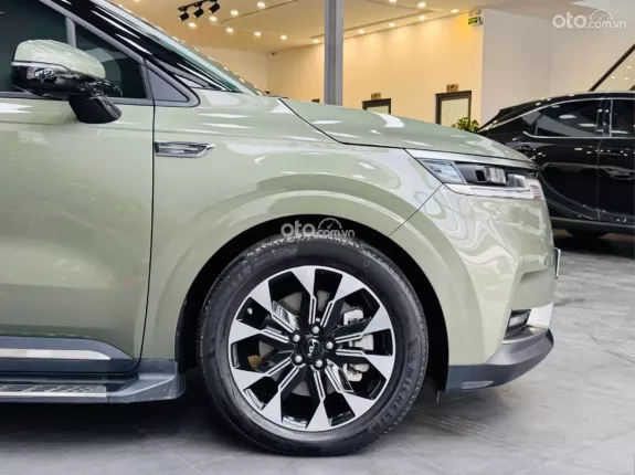 Kia Carnival 2.2D Premium 2023 - MPV cao cấp đầy đủ tiện nghi