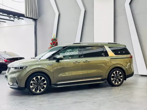 Kia Carnival 2.2D Premium 2023 - MPV cao cấp đầy đủ tiện nghi