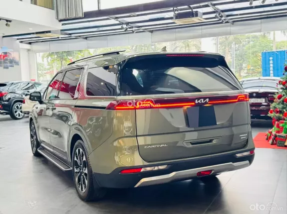 Kia Carnival 2.2D Premium 2023 - MPV cao cấp đầy đủ tiện nghi