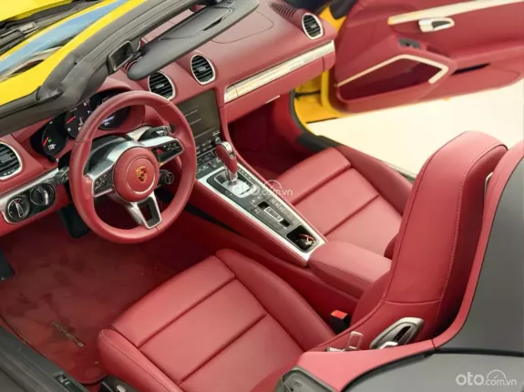 Porsche 718 Boxster 2024 - Chuẩn 1,100 km như mới