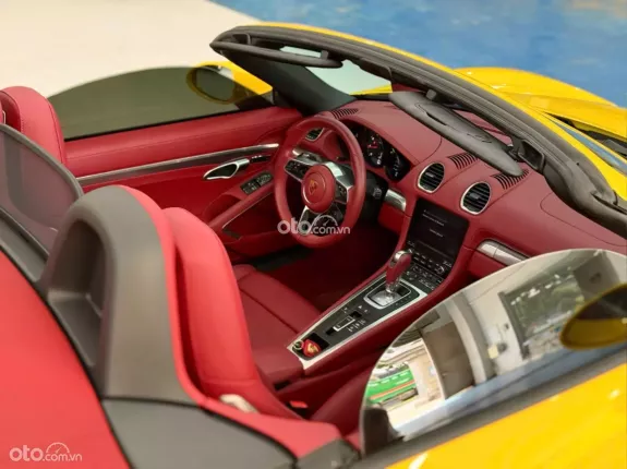 Porsche 718 Boxster 2024 - Chuẩn 1,100 km như mới