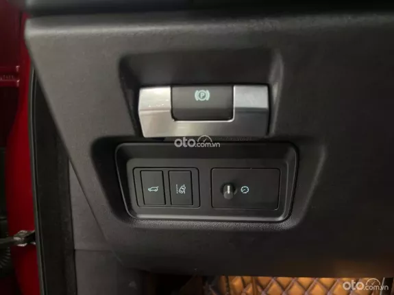 Jaguar E-Pace 2.0L I4 Tubrocharged R-Dynamic 2018 - Chuẩn 52,000 km