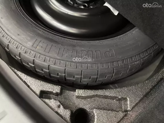 Jaguar E-Pace 2.0L I4 Tubrocharged R-Dynamic 2018 - Chuẩn 52,000 km