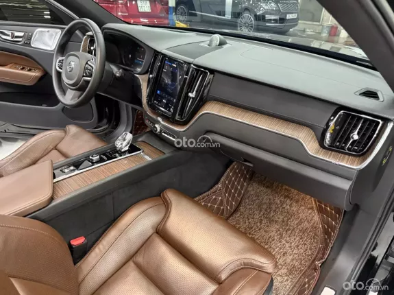 Volvo XC60 T8 AWD Recharge 2022 - Full bảo dưỡng Hãng
