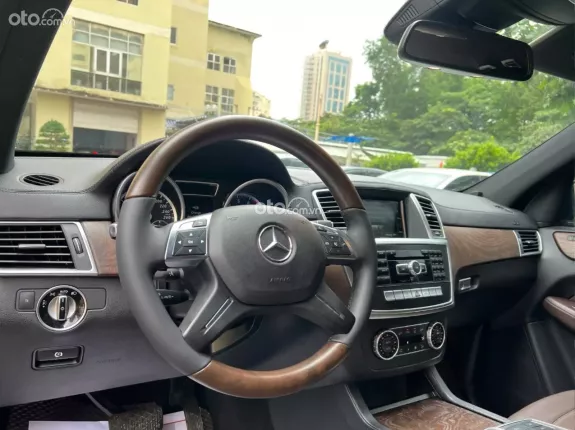 Mercedes-Benz GL 400 4Matic  2015 - Mercedes GL400 4Matic 2015