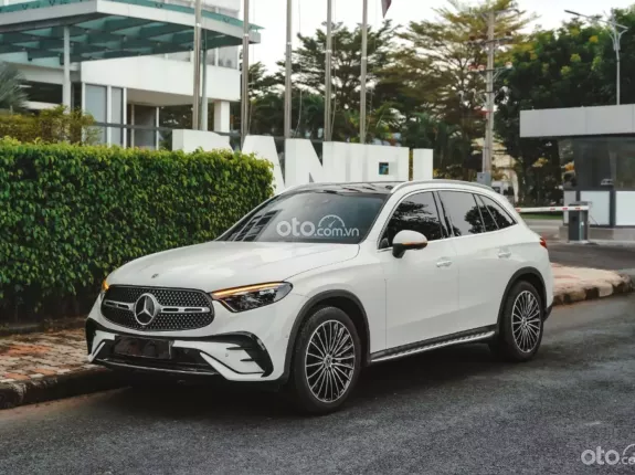 Mercedes-Benz GLC 300 4Matic 2023 - Mercedes GLC300 4Matic 2023 siêu lướt 11.000km như xe thùng