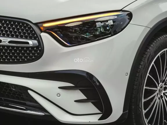 Mercedes-Benz GLC 300 4Matic 2023 - Mercedes GLC300 4Matic 2023 siêu lướt 11.000km như xe thùng