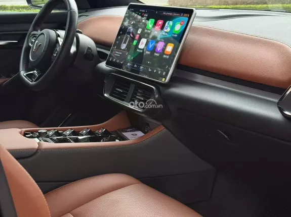 VinFast VF8 Plus 2025 - Xe điện cao cấp chạy lướt giá tốt