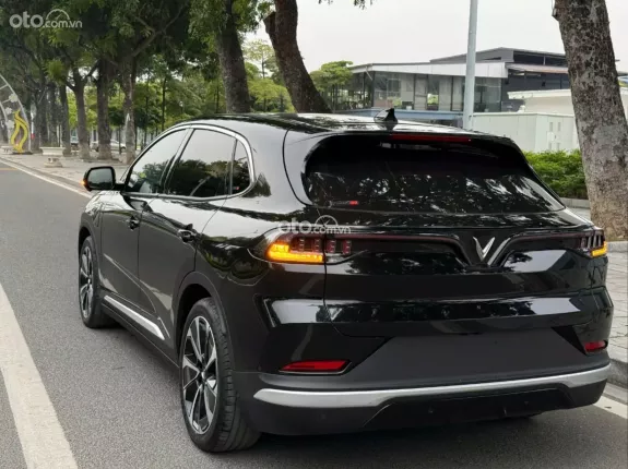 VinFast VF8 Plus 2025 - Xe điện cao cấp chạy lướt giá tốt