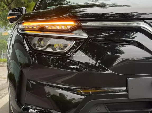 VinFast VF8 Plus 2025 - Xe điện cao cấp chạy lướt giá tốt