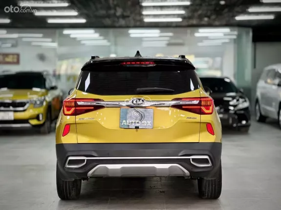 Kia Seltos 1.6 Premium 2020 - Xe SUV siêu lướt 2020, ODO chỉ 20.000km