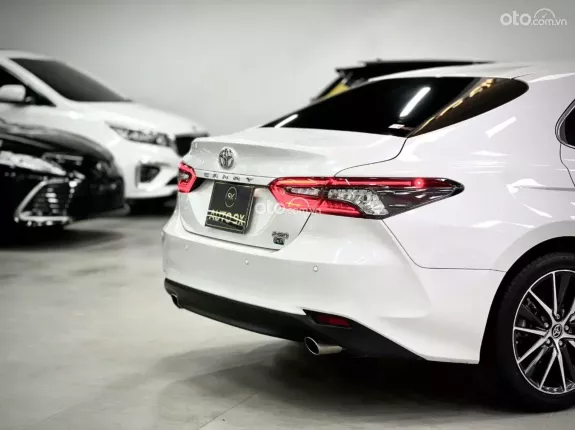 Toyota Camry 2.5Q 2021 - Động cơ mạnh mẽ, tiết kiệm nhiên liệu