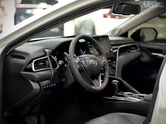 Toyota Camry 2.5Q 2021 - Động cơ mạnh mẽ, tiết kiệm nhiên liệu
