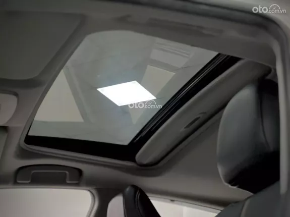 Toyota Camry 2.5Q 2021 - Động cơ mạnh mẽ, tiết kiệm nhiên liệu