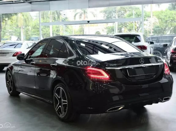 Mercedes-Benz C300 AMG 2019 - Chuyên Mẹc giá tốt nhất thị trường - Có hỗ trợ bank NH