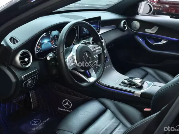 Mercedes-Benz C300 AMG 2019 - Chuyên Mẹc giá tốt nhất thị trường - Có hỗ trợ bank NH