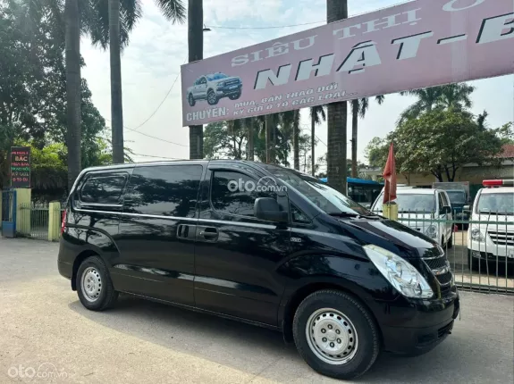 Hyundai Grand Starex 2.4 MT 2008 - Bán Huyndai Starex chở tiền 5 chỗ, đời 2008, xe ko niên hạn, máy dầu