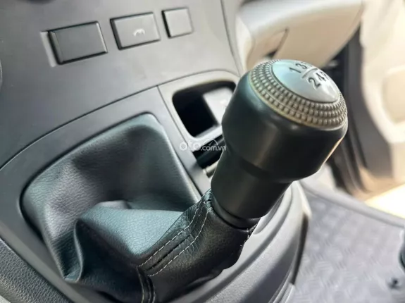 Hyundai Grand Starex 2.4 MT 2008 - Bán Huyndai Starex chở tiền 5 chỗ, đời 2008, xe ko niên hạn, máy dầu