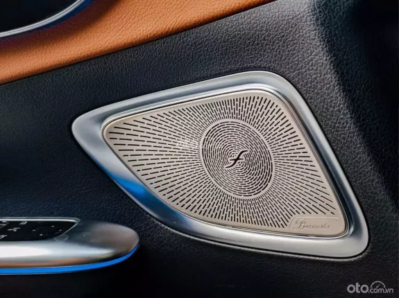 Mercedes-Benz C43 2023 - Bảo hành hãng 11/2027