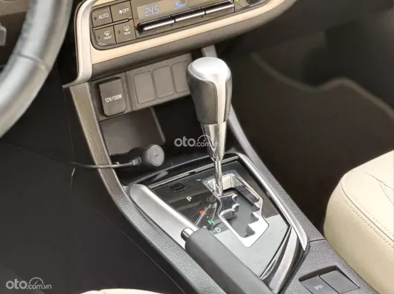 Toyota Corolla Altis 1.8E CVT 2020 - Duy nhất 1 viên thị trường
