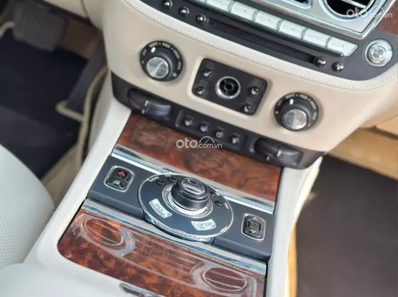 Rolls-Royce Ghost 2010 - Rolls Royce Ghost 6.6 V12 Siêu đẹp