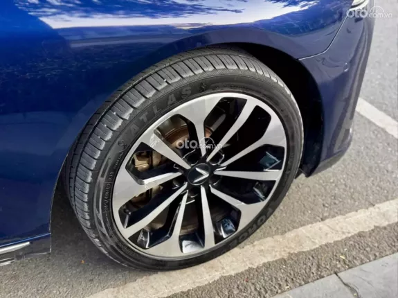 VinFast LUX A2.0 Cao cấp 2021 - 1 chủ từ mới, đã thay dàn lốp mới cứng