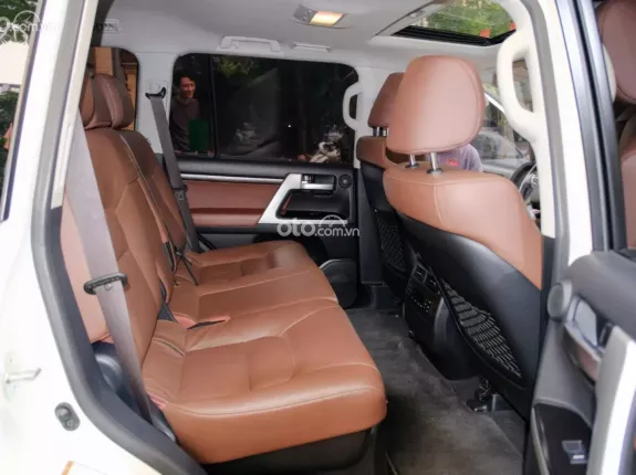 Toyota Land Cruiser VX 4.6 V8 2020 - Sơn zin 100% giá 4390 triệu