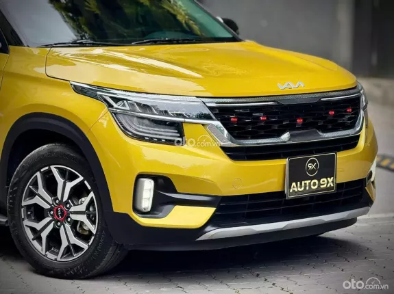 Kia Seltos 1.4 Premium 2022 - Options hiện đại, camera lùi, ghế chỉnh điện