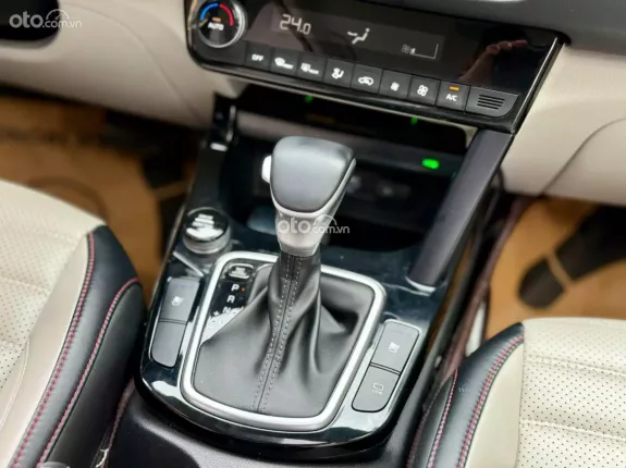 Kia Seltos 1.4 Premium 2022 - Options hiện đại, camera lùi, ghế chỉnh điện