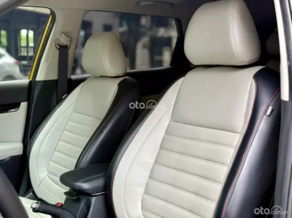 Kia Seltos 1.4 Premium 2022 - Options hiện đại, camera lùi, ghế chỉnh điện