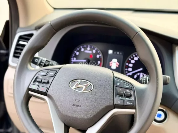Hyundai Tucson 2.0 Đặc biệt 2018 - Một chủ từ mới chuẩn km đi