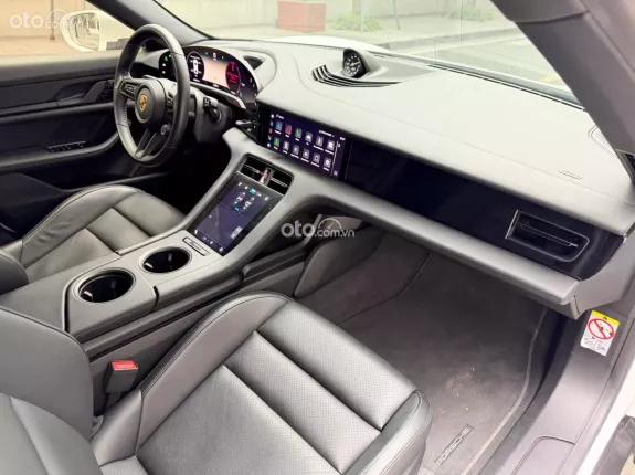 Porsche Taycan 2021 - Porsche Taycan 2022