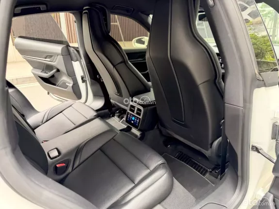 Porsche Taycan 2021 - Porsche Taycan 2022