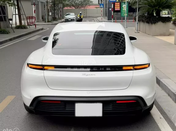 Porsche Taycan 2021 - Porsche Taycan 2022
