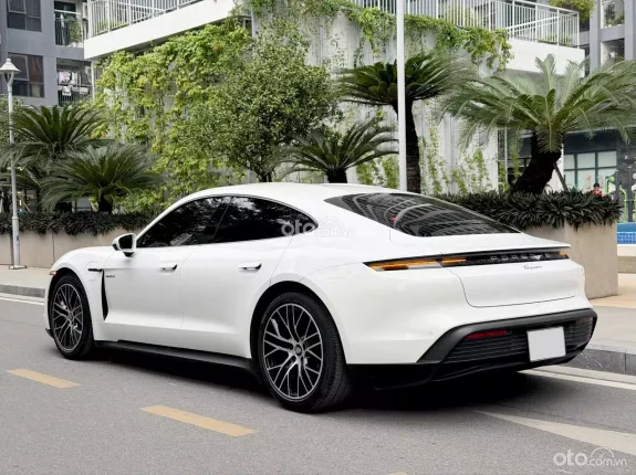 Porsche Taycan 2021 - Porsche Taycan 2022