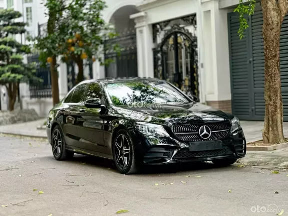 Mercedes-Benz C300 AMG 2019 - Xe đẹp tuyệt đối