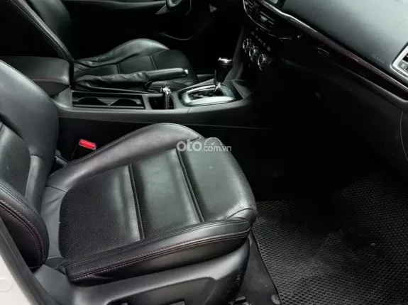 Mazda 6 2.5 Premium 2016 - Cam kết tất