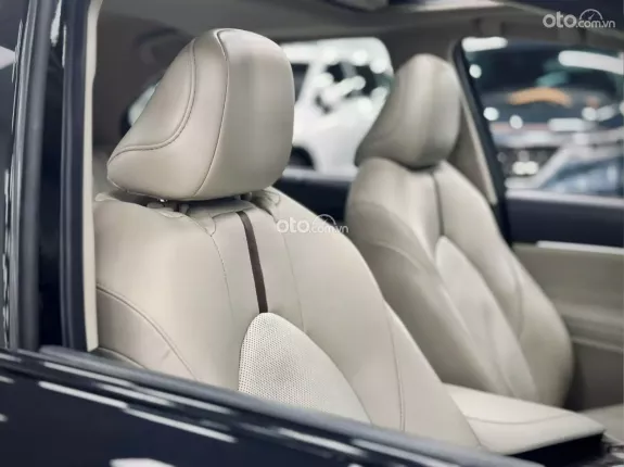 Toyota Camry 2.5Q 2021 - Siêu đẹp