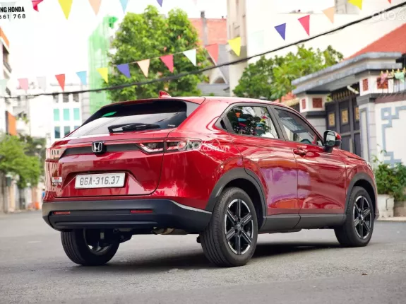 Honda HR-V G 2024 - ODO: CHỈ 9.000KM, NHẬP THÁI LAN, SIÊU MỚI